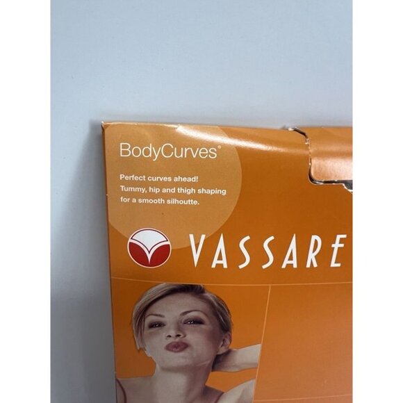 NEW VASSARETTE BODY CURVES CAPRI SHAPER MEDIUM NUDE 4670 W/LYCRA MADE IN USA - Picture 5 of 9